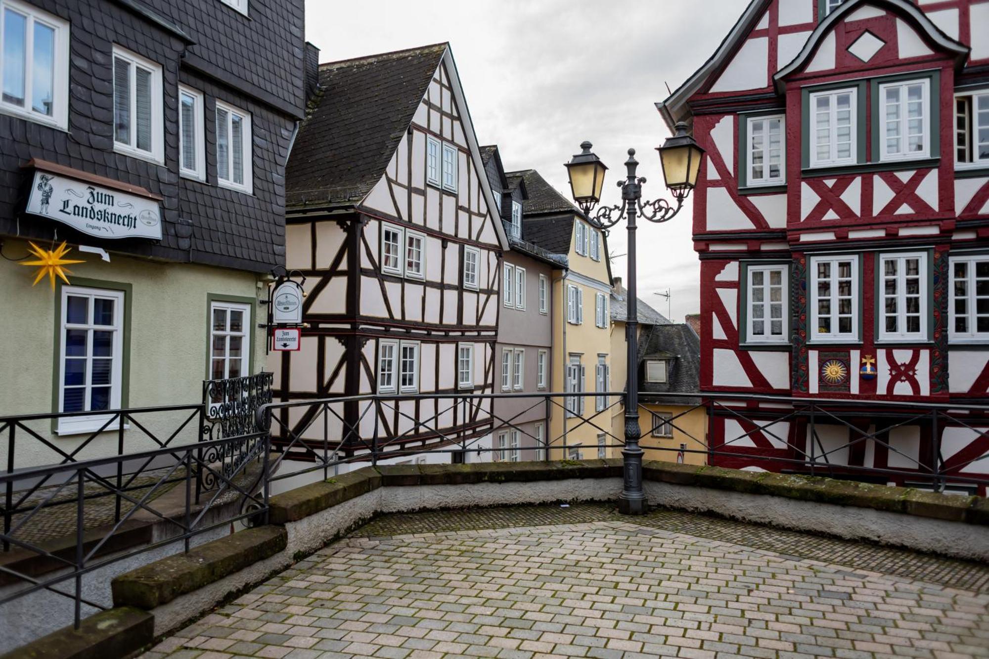 Altstadt Apartment Am Dom Wetzlar, 1 Zi, Kueche, Bad Mit Parkplatz Am Grundstueck Esterno foto